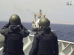 МЗС підтвердило захоплення піратами 12 українців МЗС підтвердило захоплення піратами 12 українців