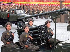 КНДР готується до найбільшого військового параду КНДР готується до найбільшого військового параду