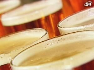 Лікарі просять власників пабів перейти на пластикову тару Лікарі просять власників пабів перейти на пластикову тару