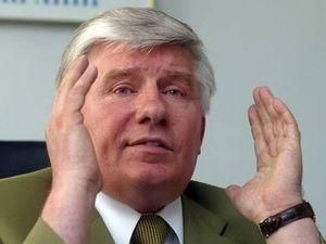 Чечетов пояснив різницю між кредитами Тимошенко та Азарова Чечетов пояснив різницю між кредитами Тимошенко та Азарова