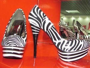 Вчені: високі підбори викликають головний біль Вчені: високі підбори викликають головний біль