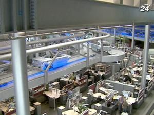 Audi інвестує 900 млн. євро у розвиток угорського заводу Audi інвестує 900 млн. євро у розвиток угорського заводу