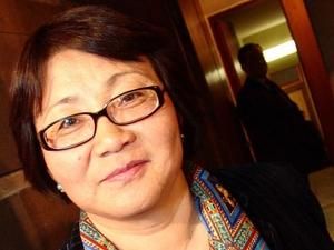 Роза Отунбаєва зекономила 250 тисяч доларів бюджетних коштів Роза Отунбаєва зекономила 250 тисяч доларів бюджетних коштів