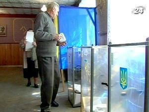 Громадяни переконані: за кого не голосуй - вибори сфальсифікують Громадяни переконані: за кого не голосуй - вибори сфальсифікують