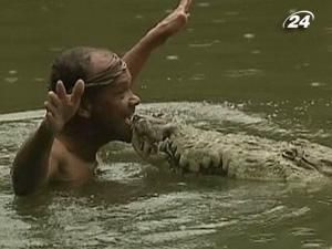 Рибалка дружить із крокодилом уже 20 років Рибалка дружить із крокодилом уже 20 років