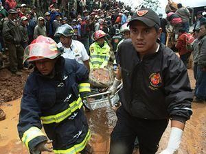 На заході Мексики близько тисячі людей постраждали через зсув На заході Мексики близько тисячі людей постраждали через зсув