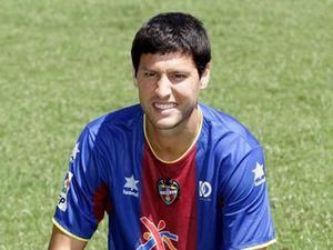 "Леванте" на півроку втрачає Начо Гонсалеса "Леванте" на півроку втрачає Начо Гонсалеса