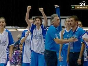 Збірна Греції з баскетболу у важкому матчі здолала канадок Збірна Греції з баскетболу у важкому матчі здолала канадок