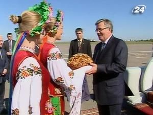 Президенти України та Польщі вперше зустрінуться у Ялті 1 жовтня Президенти України та Польщі вперше зустрінуться у Ялті 1 жовтня