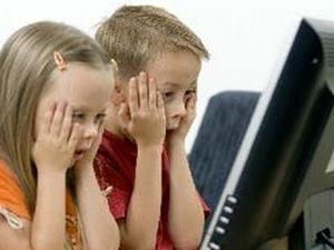 В Україні випустили посібник по інтернет-безпеці дітей В Україні випустили посібник по інтернет-безпеці дітей