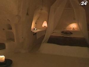 В Італії туристам пропонують поселитись в печерах В Італії туристам пропонують поселитись в печерах