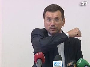 АУБ проти скасування обмежень на відкриття рахунків за кордоном АУБ проти скасування обмежень на відкриття рахунків за кордоном