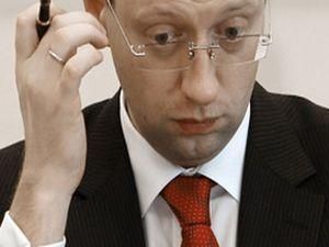 Яценюк пропонує людям самим вирішувати, коли йти на пенсію Яценюк пропонує людям самим вирішувати, коли йти на пенсію