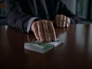 Голову Львівського виборчкому заарештували за відмову реєструвати "фальшиву" Батьківщину Голову Львівського виборчкому заарештували за відмову реєструвати "фальшиву" Батьківщину