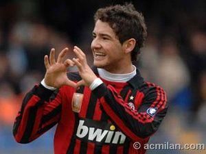 Пато та Ібра зіграють проти "Парми" Пато та Ібра зіграють проти "Парми"