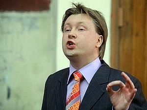 Вперше за останні кілька років геї у Москві проводять легальний мітинг Вперше за останні кілька років геї у Москві проводять легальний мітинг