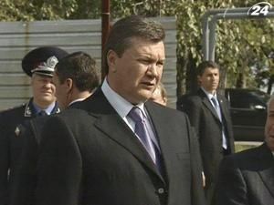 Януковичу доведеться звільнити 2 віце-прем'єрів Януковичу доведеться звільнити 2 віце-прем'єрів