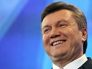 Янукович хоче і далі змінювати Конституцію Янукович хоче і далі змінювати Конституцію