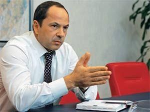 Тігіпко: за сором у податковій та митниці відповідає Президент Тігіпко: за сором у податковій та митниці відповідає Президент