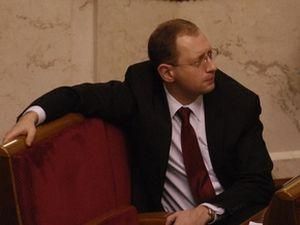 Яценюк: для сильної економіки потрібен баланс сил Яценюк: для сильної економіки потрібен баланс сил