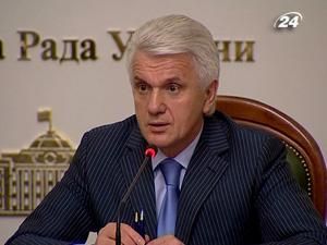 Литвин пропонує провести парламентські вибори у вересні 2012 року