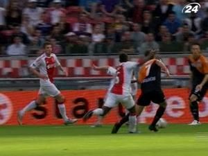 "Аякс" зазнав першої поразки в чемпіонаті за 9 місяців "Аякс" зазнав першої поразки в чемпіонаті за 9 місяців