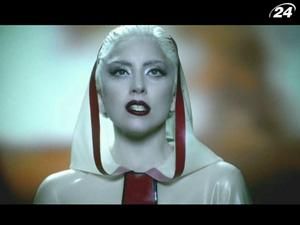 Lady GaGa планує вийти заміж за свого бой-френда Люка Карла Lady GaGa планує вийти заміж за свого бой-френда Люка Карла
