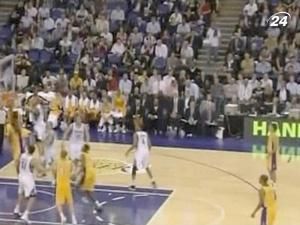 "Міннесота" в передсезонному матчі переграла "Лейкерс" "Міннесота" в передсезонному матчі переграла "Лейкерс"