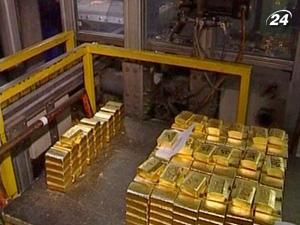 Банки радять інвестувати в золото
