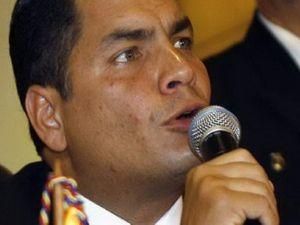 В Еквадорі заарештували 46 поліцейських за підготовку перевороту В Еквадорі заарештували 46 поліцейських за підготовку перевороту