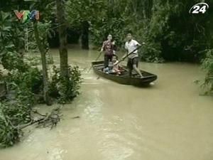 Жертвами повеней у В’єтнамі стали близько півсотні людей Жертвами повеней у В’єтнамі стали близько півсотні людей
