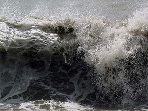 У Бенгальській затоці через шторм зникли 50 паломників У Бенгальській затоці через шторм зникли 50 паломників