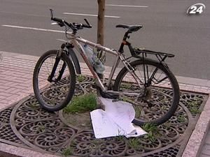 Київрада зобов'язала ТЦ і спорткомплекси створити велопаркінги Київрада зобов'язала ТЦ і спорткомплекси створити велопаркінги