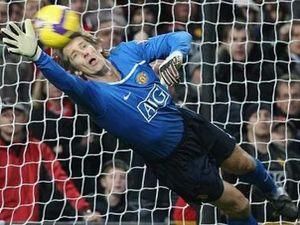 Ван дер Сар вийде з воріт Ван дер Сар вийде з воріт