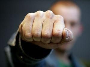 Невідомі побили кандидата в мери Краматорська Невідомі побили кандидата в мери Краматорська