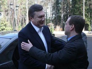 Янукович : в нас з Росією не така вже й велика любов Янукович : в нас з Росією не така вже й велика любов