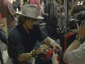 Джонні Депп очолив рейтинг найвпливовіших зірок шоу-бізнесу Джонні Депп очолив рейтинг найвпливовіших зірок шоу-бізнесу