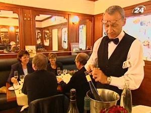 Сімейна атмосфера та вишукана їжа – це Ви зможете знайти у ресторані-кіоску Сімейна атмосфера та вишукана їжа – це Ви зможете знайти у ресторані-кіоску