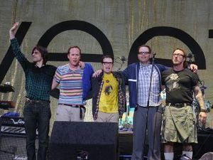 Групі Weezer пропонують 10 млн за те, щоб вона припинила діяльність Групі Weezer пропонують 10 млн за те, щоб вона припинила діяльність