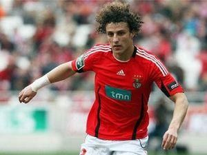 "Мілан" хоче зміцнити центр захисту "Мілан" хоче зміцнити центр захисту