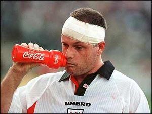 Обережно — за кермом п’яний Гаскойн Обережно — за кермом п’яний Гаскойн