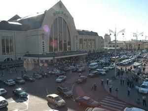 Київ: міжміські маршрутки забрали з вокзалу Київ: міжміські маршрутки забрали з вокзалу