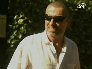 Відразу ж після виходу з в'язниці Джордж Майкл пообіцяв фанам нову пісню Відразу ж після виходу з в'язниці Джордж Майкл пообіцяв фанам нову пісню