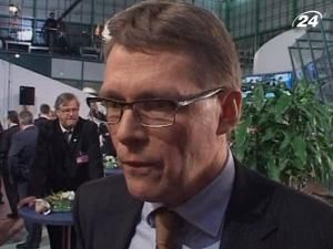 Екс-прем’єра Ванханена підозрюють у корупції Екс-прем’єра Ванханена підозрюють у корупції