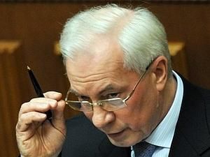 Азаров чекає конкретних пропозицій щодо відновлення промислових підприємств