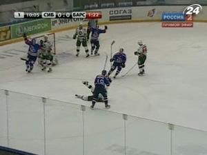 "АК Барс" перервав серію поразок на льоду "Сибірі" "АК Барс" перервав серію поразок на льоду "Сибірі"