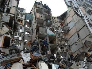 Дніпропетровськ: поминули 23 жертв зруйнованого у 2007 році будинку Дніпропетровськ: поминули 23 жертв зруйнованого у 2007 році будинку