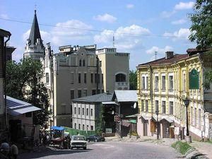 У Ющенків хочуть відібрати ділянку подаровану Черновецьким У Ющенків хочуть відібрати ділянку подаровану Черновецьким