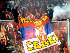 УЄФА розслідує поведінку сербських хуліганів УЄФА розслідує поведінку сербських хуліганів