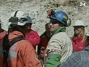 У Чилі триває операція з порятунку 33 шахтарів - 14 жовтня 2010 - Телеканал новин 24 У Чилі триває операція з порятунку 33 шахтарів - 14 жовтня 2010 - Телеканал новин 24